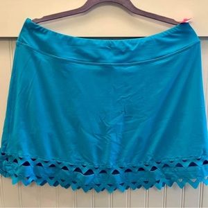 NWOT Lilly Pulitzer Size L aqua skort